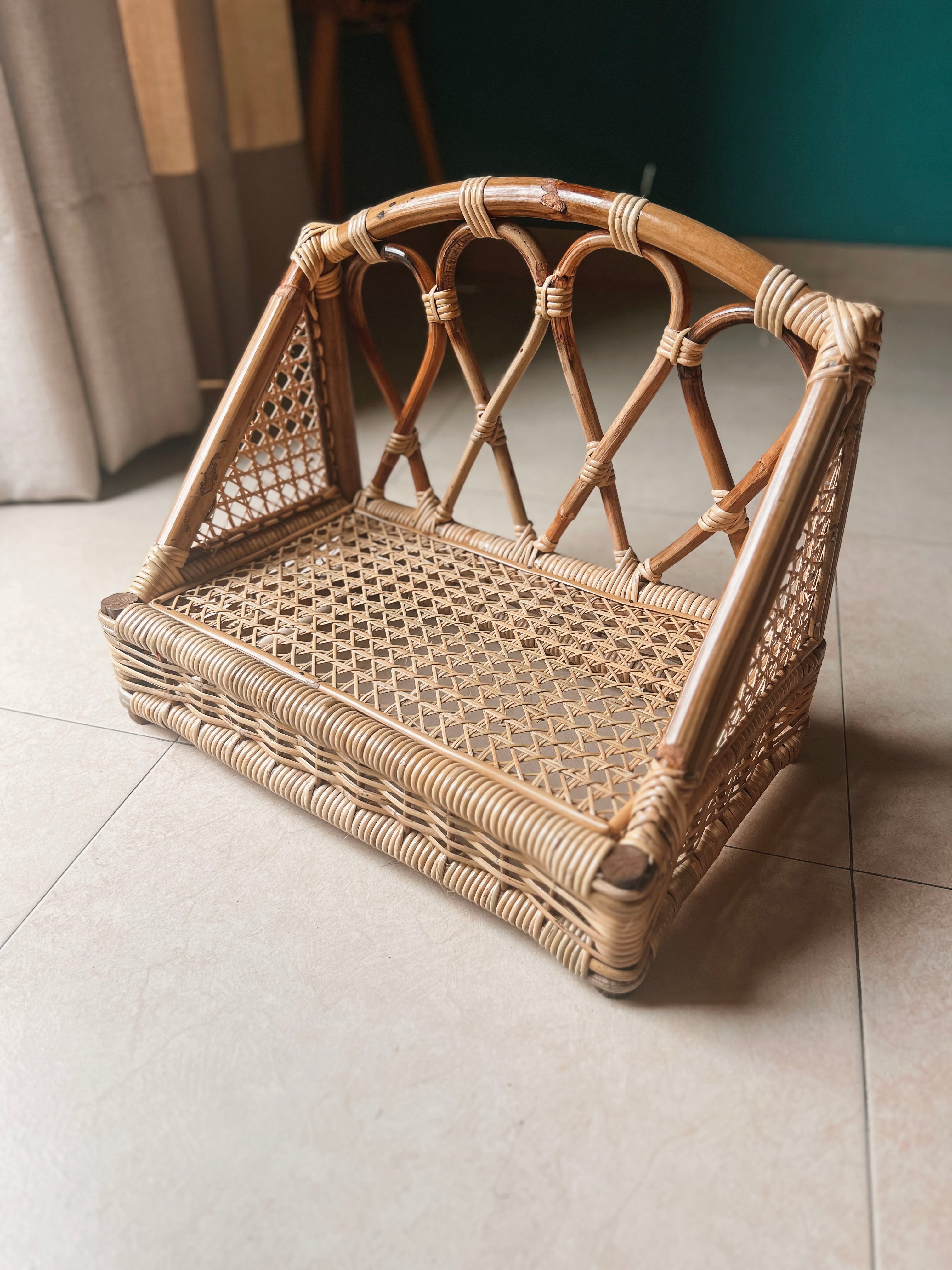 Angular book rack – Maskan Homes