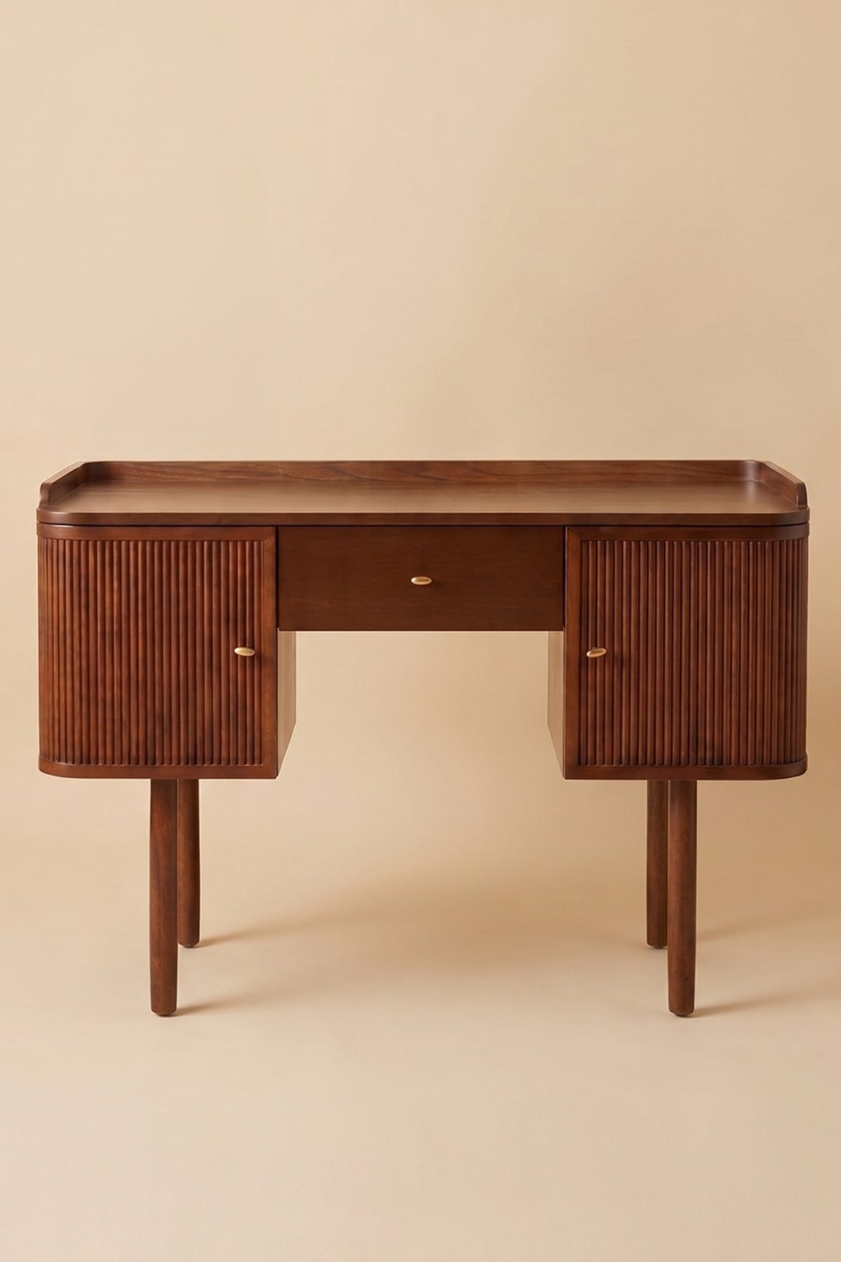 The fluted dresser