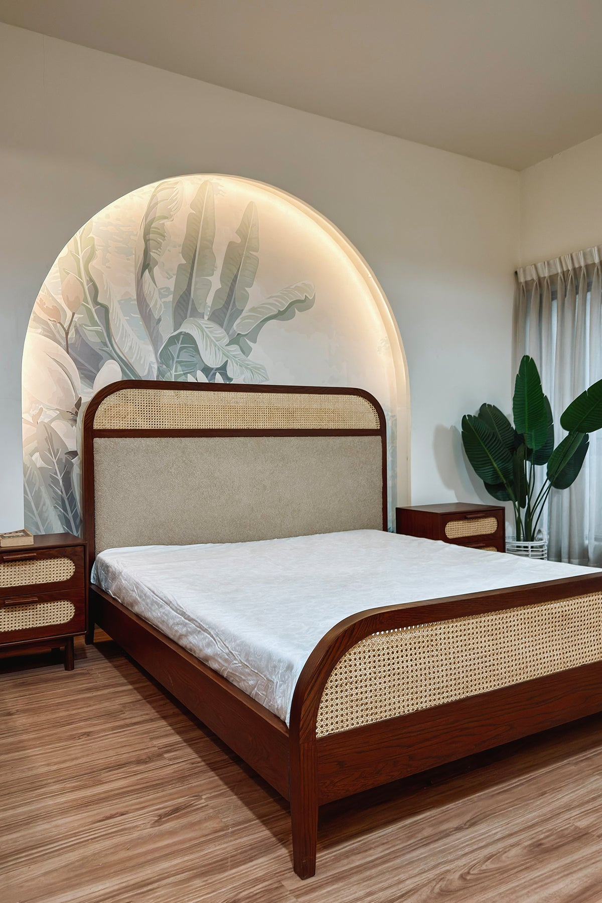 The Palm Haven Bed