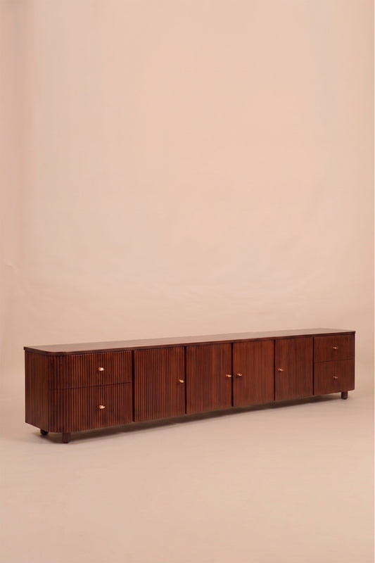 The fluted console