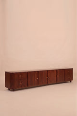 The fluted console
