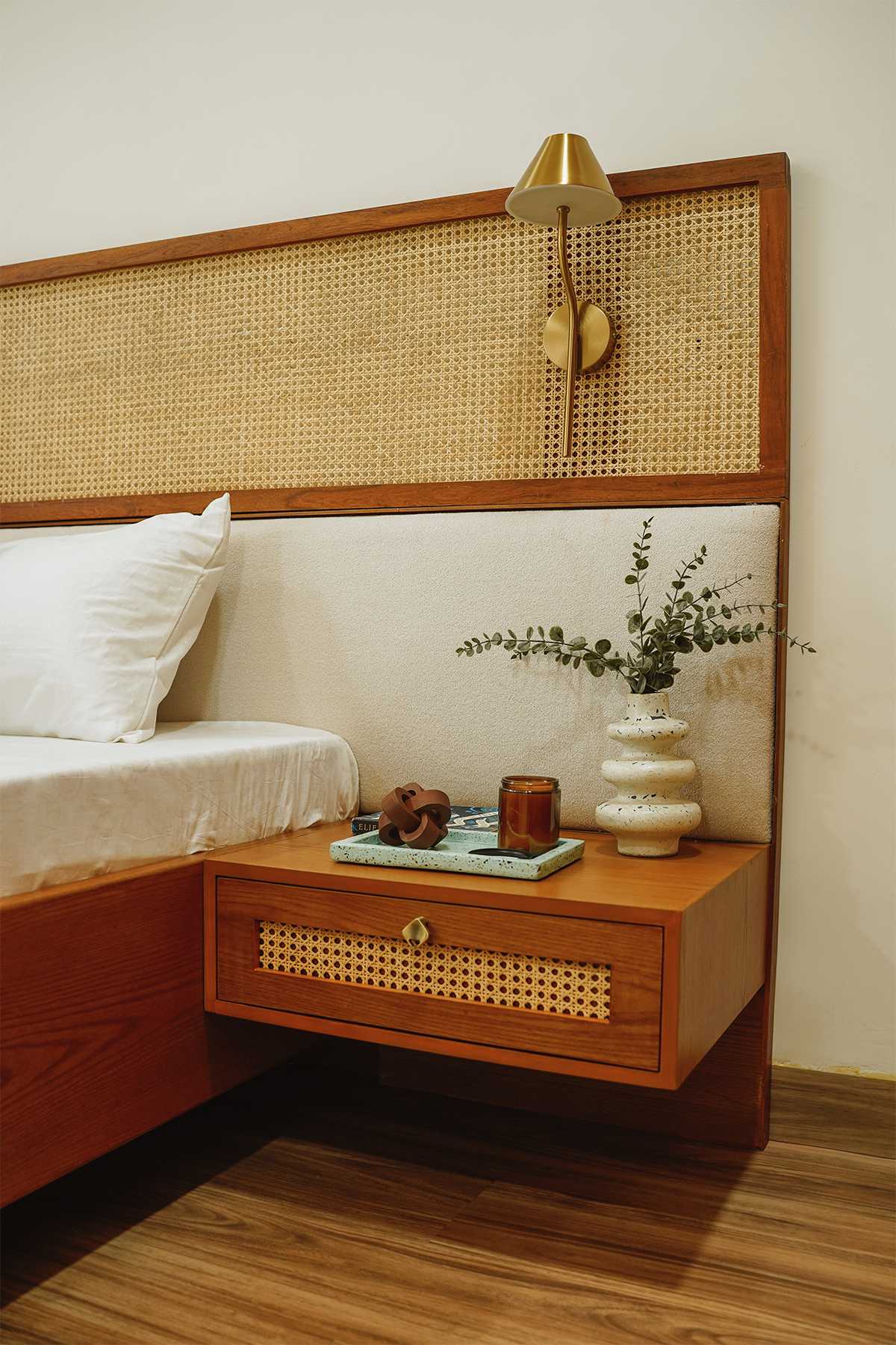 Aurora rattan bed